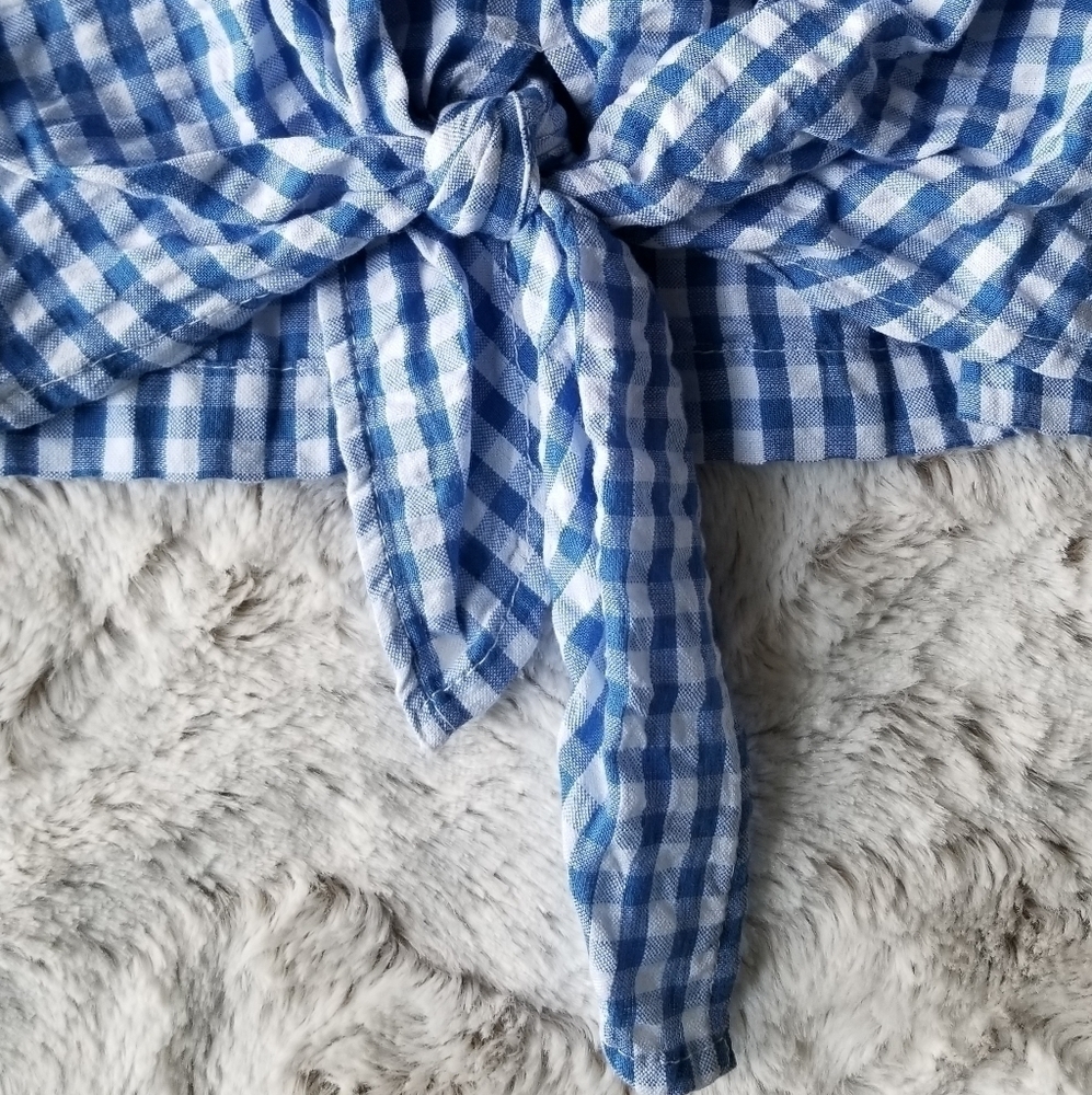 Finn & Grace Blue White Picnic Pattern Tie Front S - Picture 3 of 9